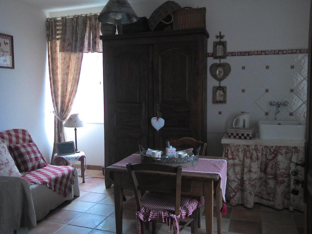 Bed and Breakfast Au Bon Gre D'Hugoline Blanzac  Exterior foto